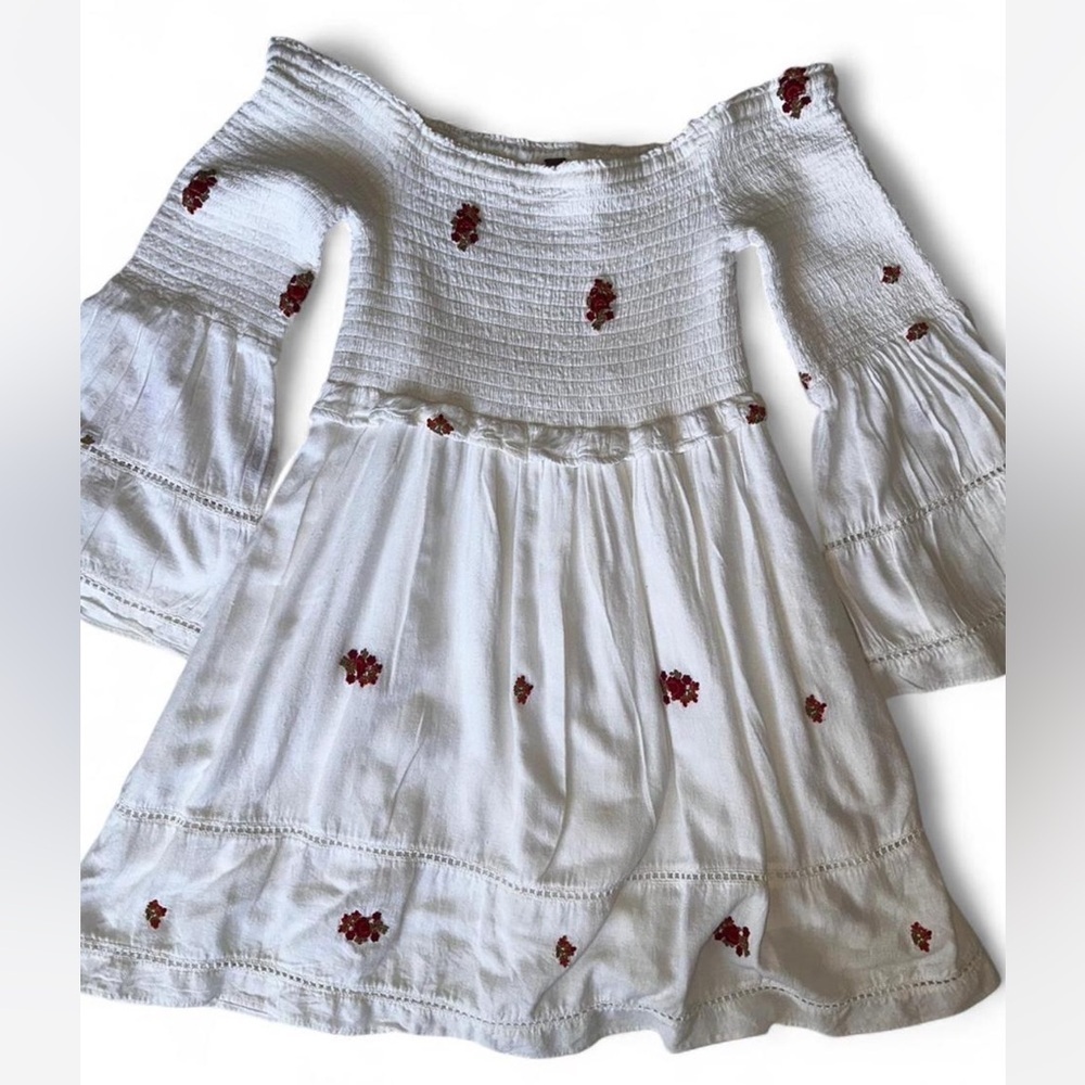 Free People white smocked gauze bell sleeve cotton dress size Small - Picture 6 of 6